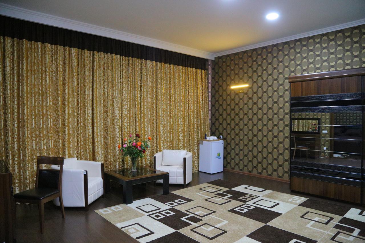Sipehr Hotel Chkalovsk Dış mekan fotoğraf